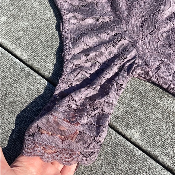❄️ Purple Half Sleeve Lace Blouse - Picture 3 of 6